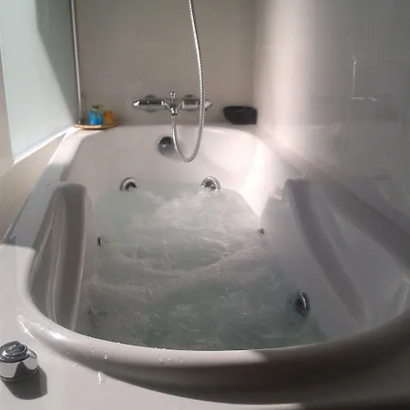 Mendi Alai ホテル カランサ