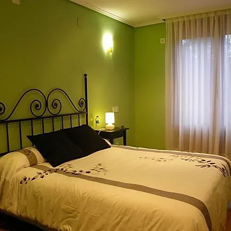 Mendi Alai מלון 3*
